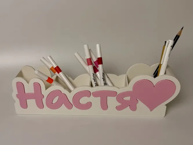 Personalizēts pildspalvu turētājs ar vārdu